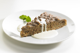 Almondy Gluten Free Peanut & Caramel Tart