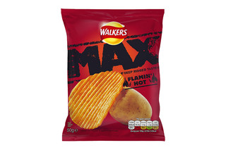 Walkers Max Flamin' Hot Crisps 50g